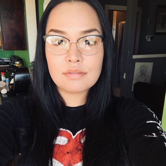 Meet your Posher, Tysheena - Picture 1 of 1